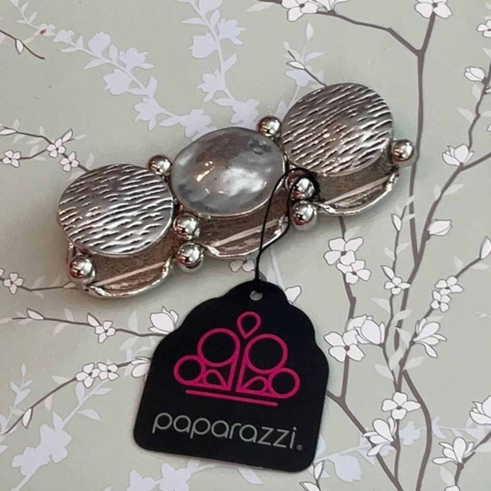❄️ Paparazzi | Silver Coin Bracelet with Gray Accent Bohemian Southwestern